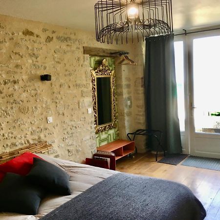 Fontenay-près-Vézelay Au Cheval Bleu Bed & Breakfast エクステリア 写真