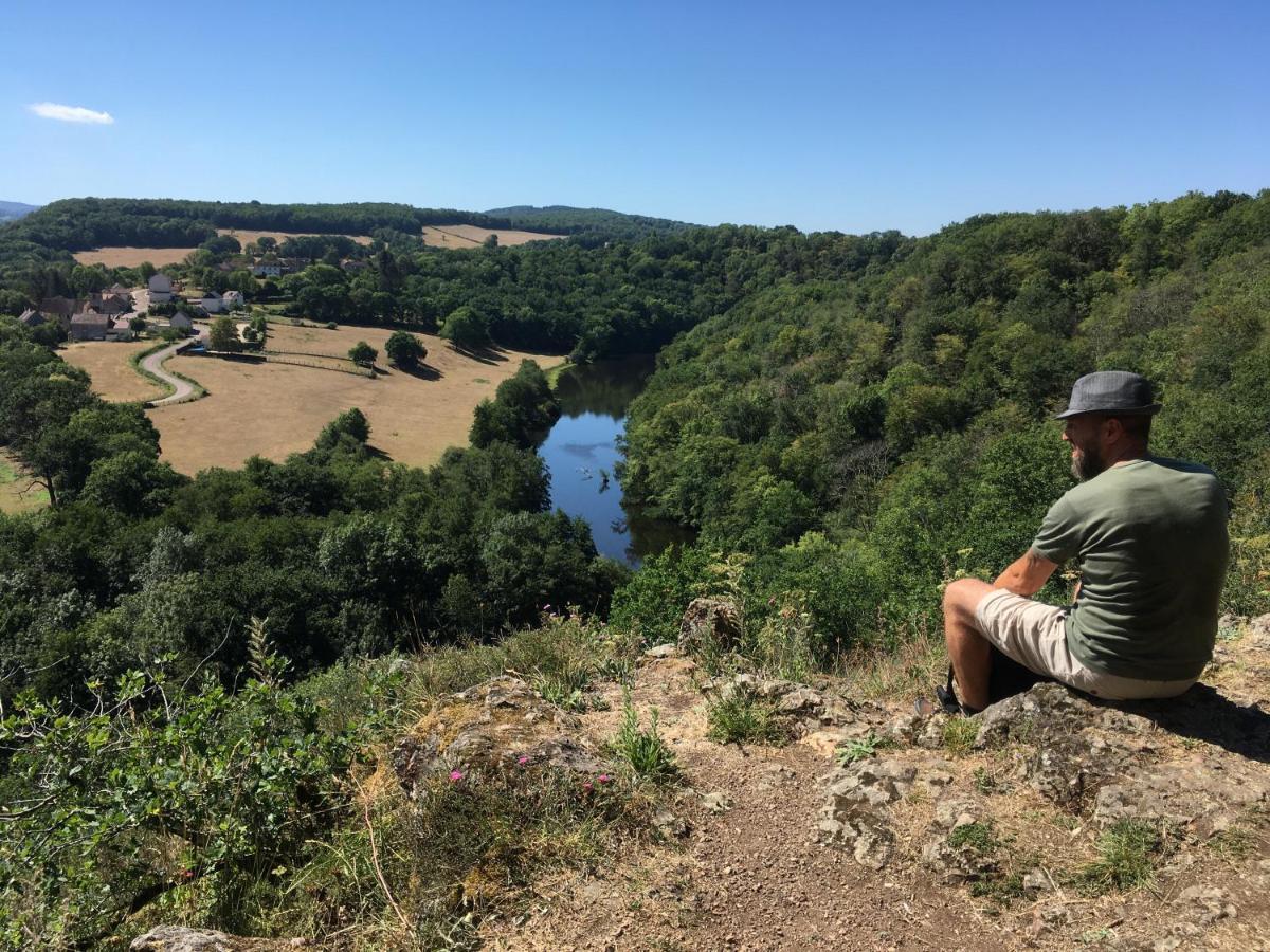Fontenay-près-Vézelay Au Cheval Bleu Bed & Breakfast エクステリア 写真