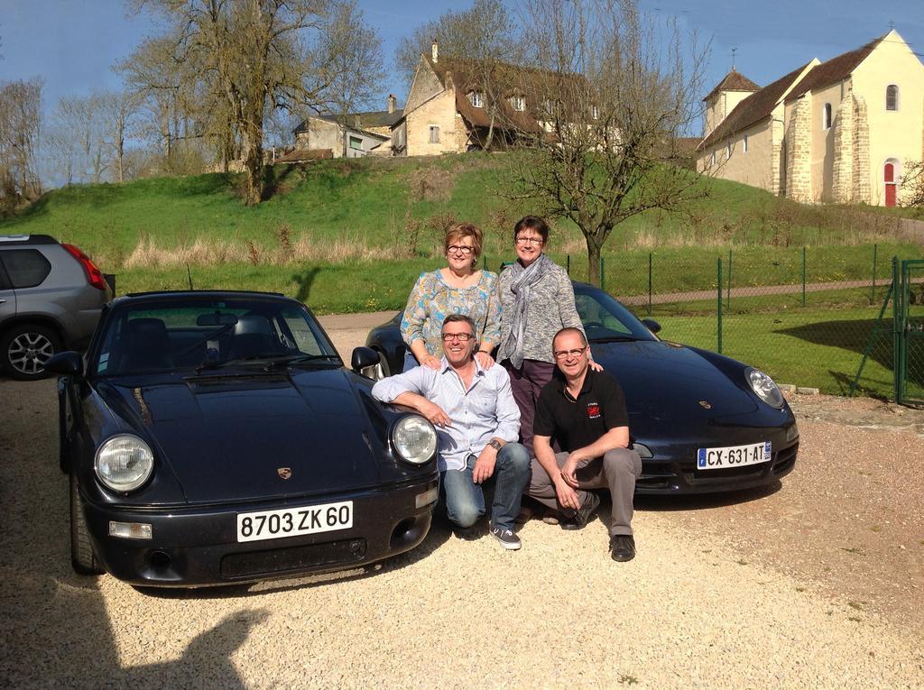 Fontenay-près-Vézelay Au Cheval Bleu Bed & Breakfast エクステリア 写真